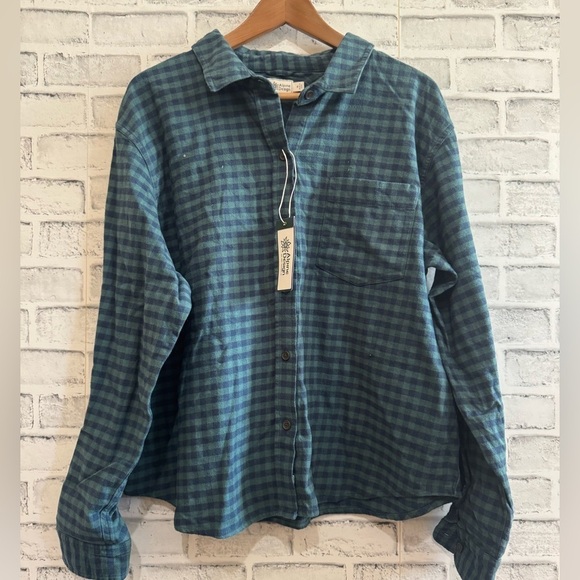 Alpine Design Tops - NWT! Women’s Alpine Design navy/green plaid button down flannel shirt, XL